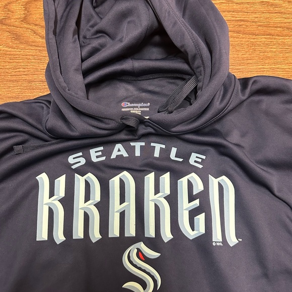 Seattle Kraken Sweatshirt - Men’s XL/2XL - Navy Blue Pullover Hoodie - Champion - Picture 4 of 6